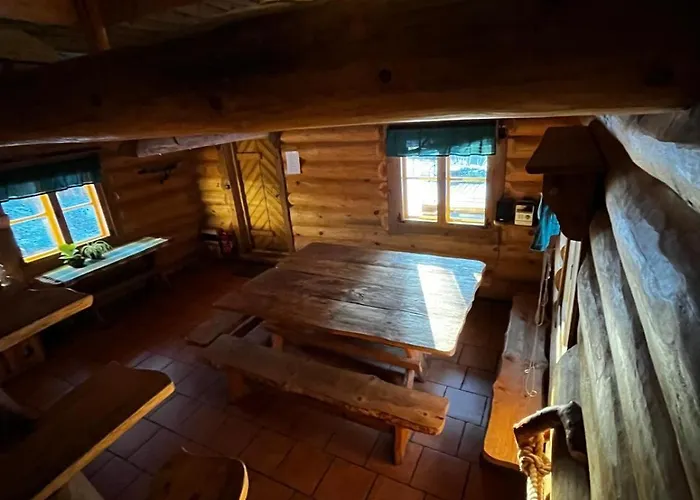 Koplimadise Palkmaja Maeru